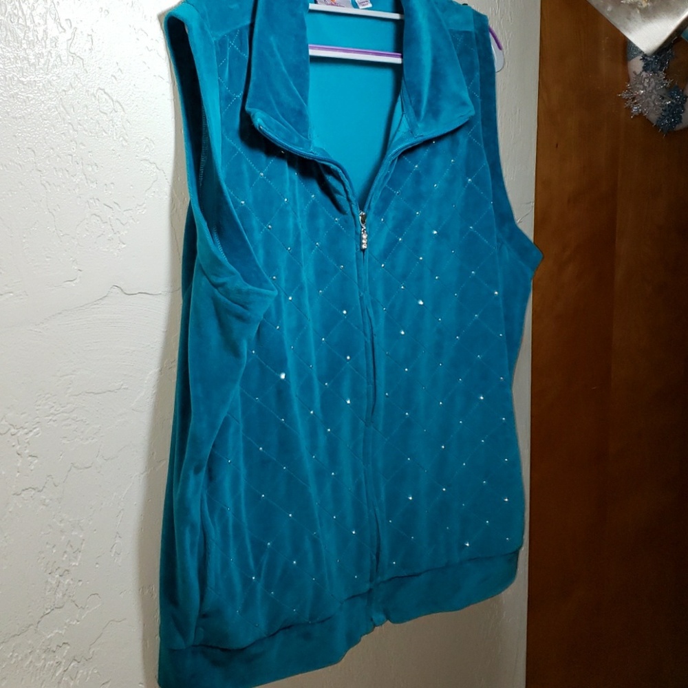 vest